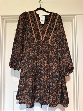 Black Floral V-Neck Long Sleeve Dress with Rust Floral Print